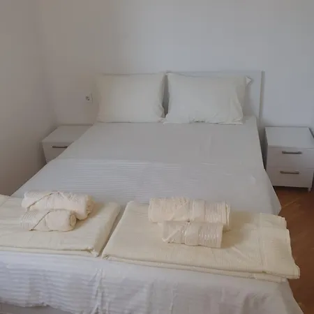 Minilux Rooftopapartment Скопие Екстериор снимка